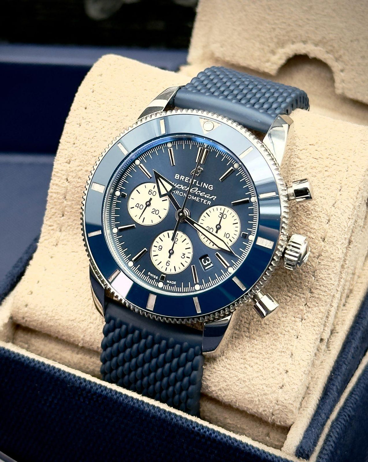 Breitling Superocean Heritage Ii Chronograph B01