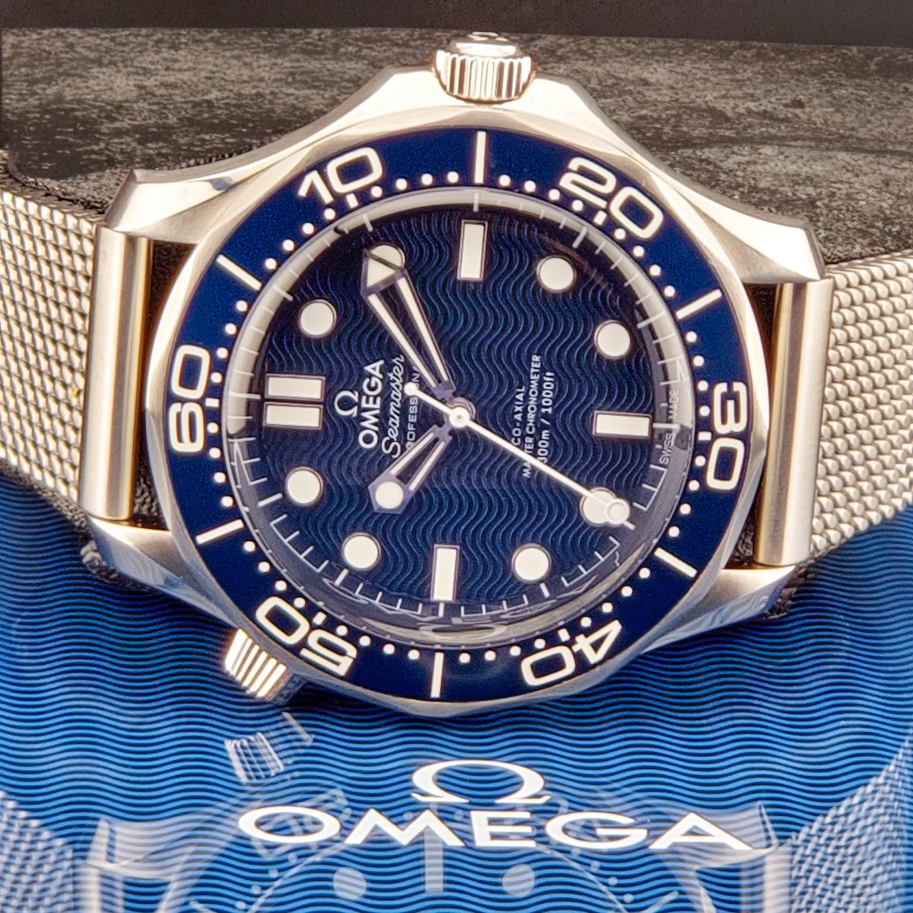 Omega Seamaster Diver 300M - James Bond 60th Anniversary - Full Set (210.30.42.20.03.002)