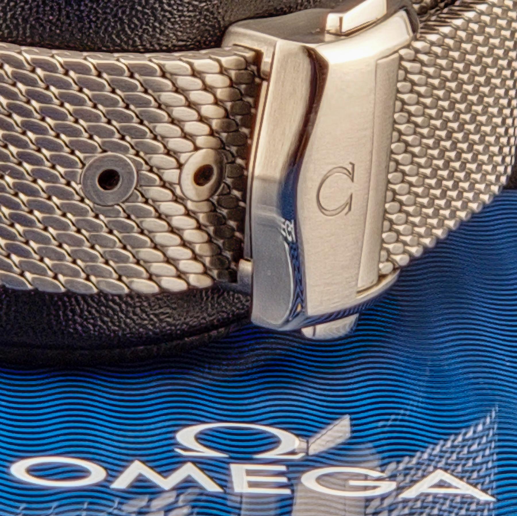 Omega Seamaster Diver 300M - James Bond 60th Anniversary - Full Set (210.30.42.20.03.002)